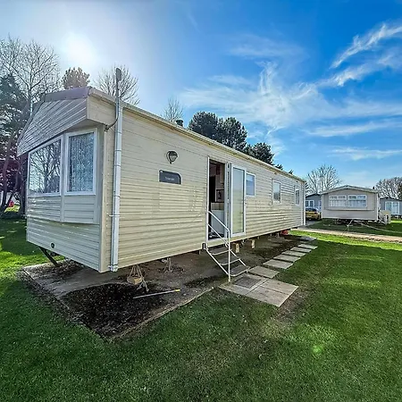 Great 8 Berth Caravan In Norfolk Near To Great Yarmouth Ref 20178Bs Hopton on Sea Exterior photo